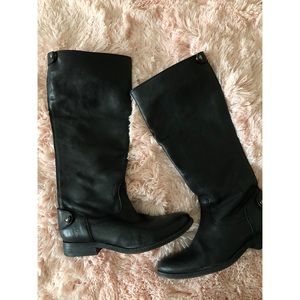 Frye Melissa Button Back ZIP boots